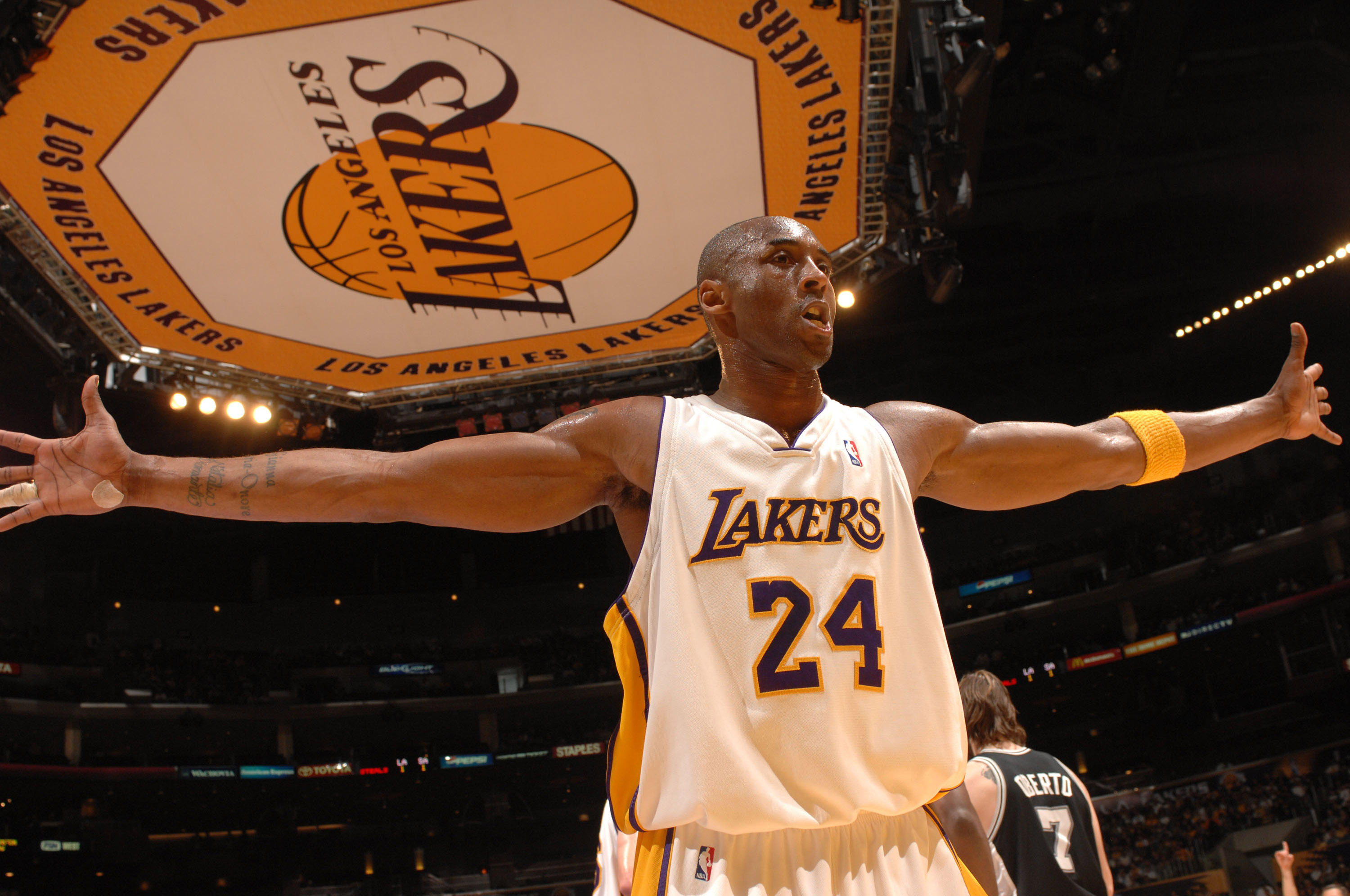 势压倒对手 势压倒对手